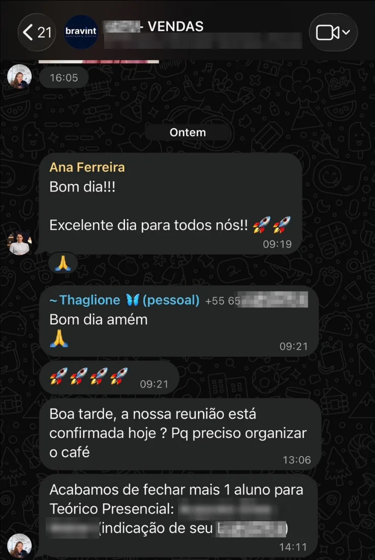 Cliente avisa no grupo de vendas: acabamos de fechar mais um aluno para o teórico presencial